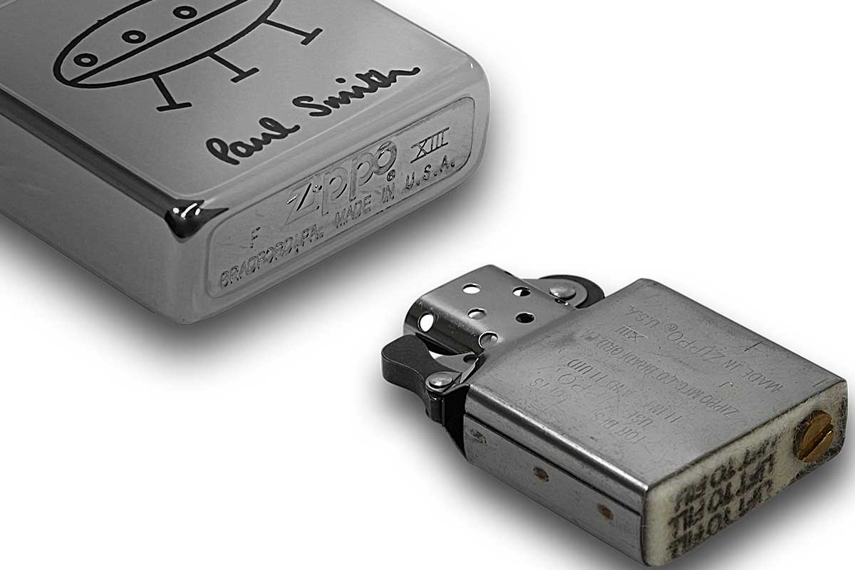 Zippo ジッポー 中古・Paul Smith ポール・スミス 箱なし 保証書なし 傷あり 1997年製造 宇宙船 メール便可